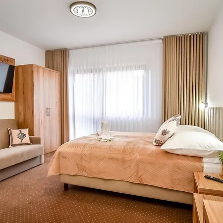 Bed & Breakfast Cichowianski Folk & Prestige 3*
