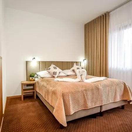 Bed & Breakfast Cichowianski Folk & Prestige