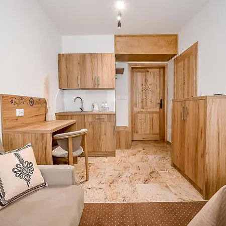 Cichowianski Folk & Prestige Bed & Breakfast Poronin