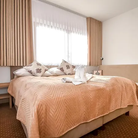 Bed & Breakfast Cichowianski Folk & Prestige