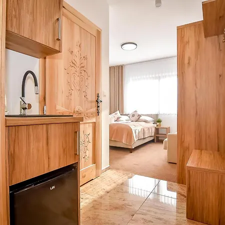 Bed & Breakfast Cichowianski Folk & Prestige 3*