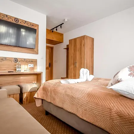 Cichowianski Folk & Prestige Bed & Breakfast 3*