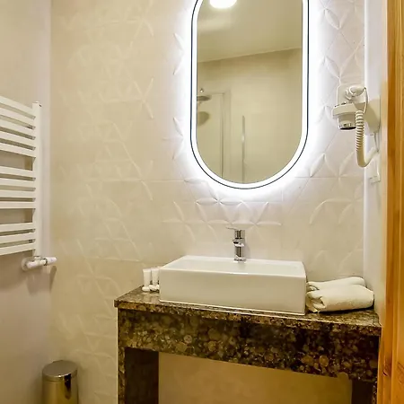 Cichowianski Folk & Prestige Bed & Breakfast