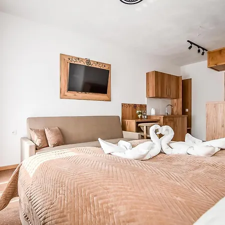 Cichowianski Folk & Prestige Bed & Breakfast 3*